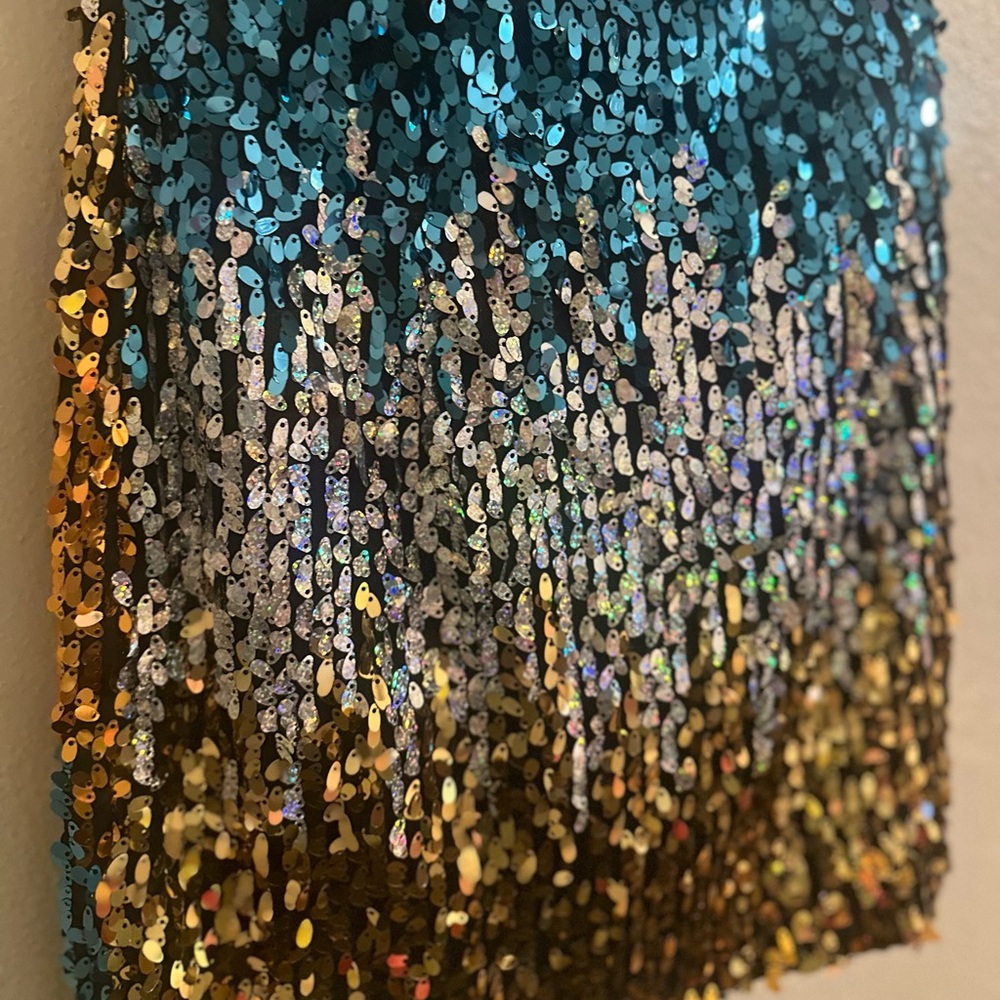 Elegant Sequin One-Shoulder Mini Dress - Picture 4 of 8